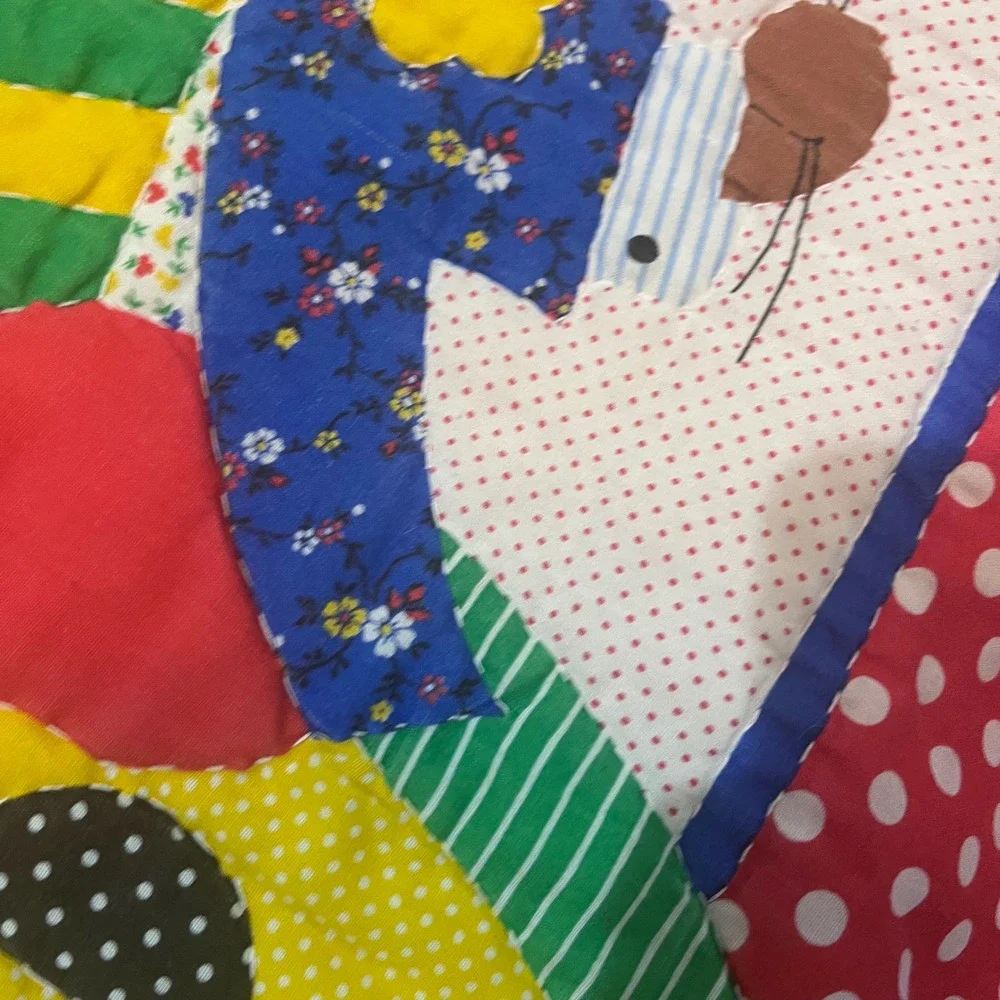 Vtg Handmade Circus Teddy Bear Clown Applique Baby Quilt Red Polka Dot 34x43